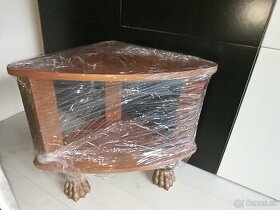Drevený stolík na predaj