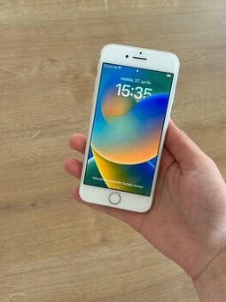 iPhone 8 – 64 GB, strieborný