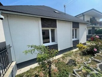 Solčany 4-izbový RD + samostatná letná kuchyňa IHNEĎ K NASŤA