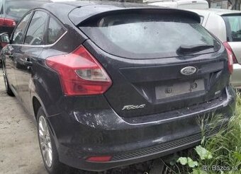 Ford Focus 1.6 TDCI 2012 predám DVERE, ZADNÝ NÁRAZNÍK, TRYSK