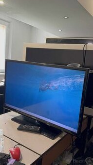 Predám LED Samsung TV 82cm nemá youtube.