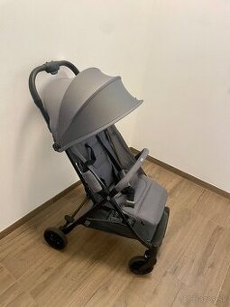 Kočík Chicco Urbino od narodenia do 4 rokov do 25 kg, sivý