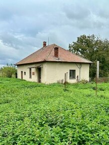 REZERVOVANÉ - rodinný dom s veľkým pozemkom