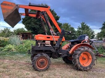 Kubota B5000
