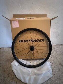 Bontrager Line Carbon 30 predné koleso 29” Boost oska