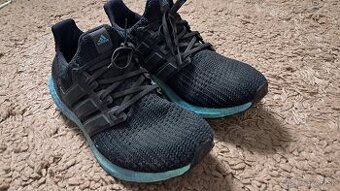 Bezecke topanky Adidas (FR veľkosť 42)