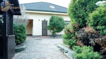 Exkluzívny 8-izbový rodinný dom s bazénom - Luxus a pohodlie