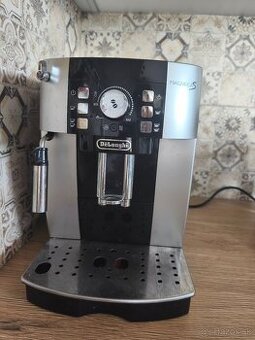Delonghi Magnifica S