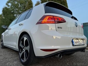 🔴 Volkswagen Golf GTI-162kw-2014-manual 6’ 🔴