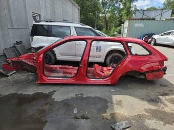 ŠKODA SUPERB 2.0TDI COMBI 4X4 SPORTLINE- SKELET/ DÍLY Z VOZU