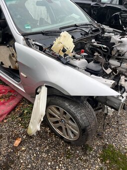 BMW blatníky rada E a F - 1