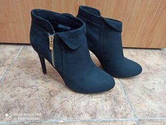 Čierne topánky na opätku - veľk. 39