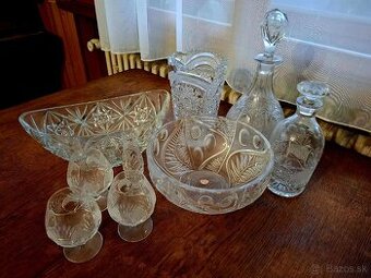 Predam kristalove vazy, misy a pohare