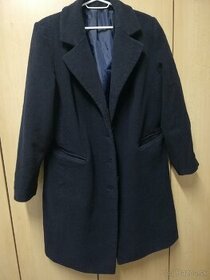 Zimný tmavomodrý kabát