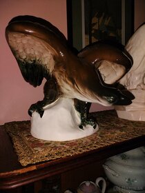 Porcelánová velka soška orla Royal Dux Bohemia