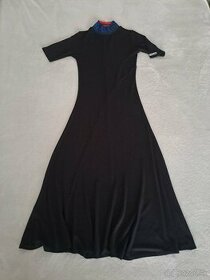 Čierne dlhé šaty značky Desigual