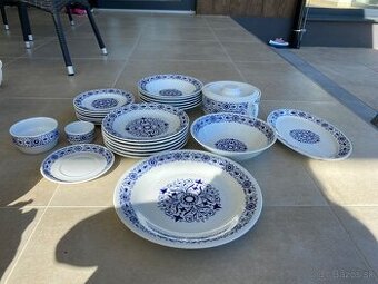 Sada porcelánových riadov