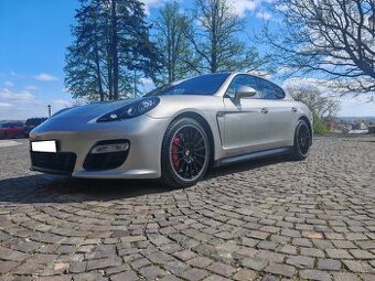Porsche Panamera GTS