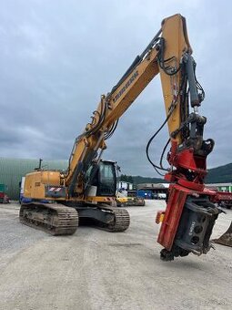 Pásové rýpadlo Liebherr R936 NLC/baranidlo Movax SG-75V