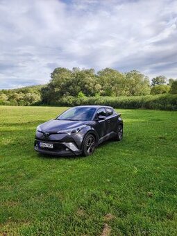 Toyota c-hr hybrid