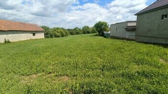 Hajná nová Ves - pozemok na výstavbu RD, 880m2