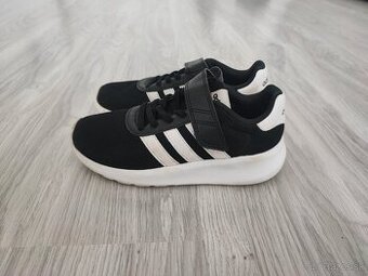 Adidas botasky veľkosť 33