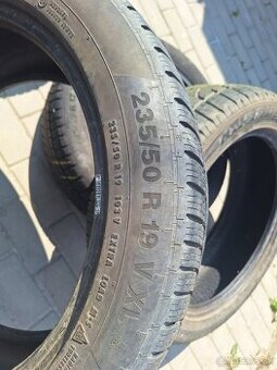 Zimné pneumatiky 235,50r19