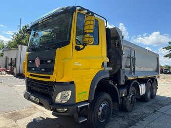 Tatra phoenix 8x8