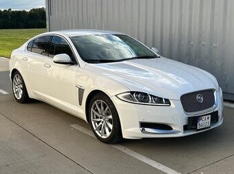 Jaguar XF 2.2D Premium Luxury 140kw 8st.AT