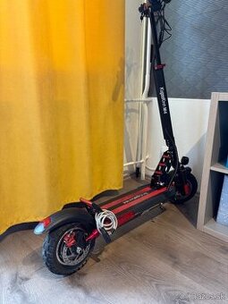 Elektrická kolobežka Kugoo Kirin M4.