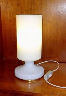 Stolná  lampa dizajnéra Štěpána Taberyho