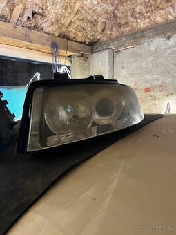 Predné svetlomety Audi