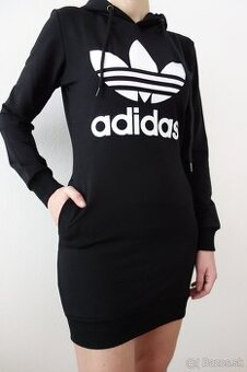 predlžena mikina adidas cierna