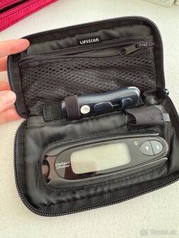 OneTouch – Glukomer UltraEasy + puzdro