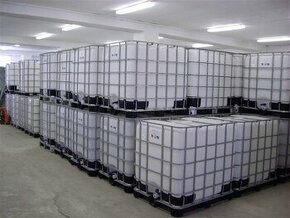 IBC kontajner / 1000 litrová nádrž / nádrž na vodu / Barel