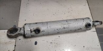 Predam hydraulicky piest