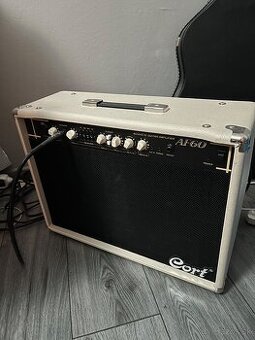 Kombo pre elektroakustickú gitaru Cort AF60