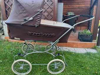 Retro 40-ročný kočík Liberta