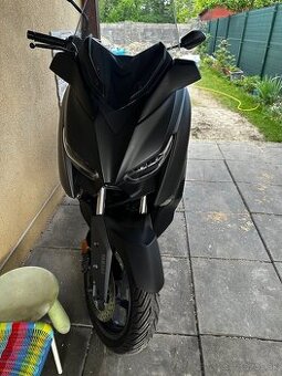 Yamaha X Max 125