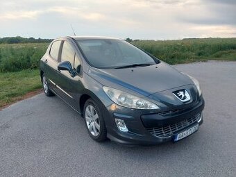 Predám Peugeot 308 hatchback automat