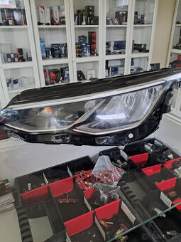 VW GOLF 8 VIII OD 2020- REFLEKTOR LED ĽAVÝ 5H1.941.029.B