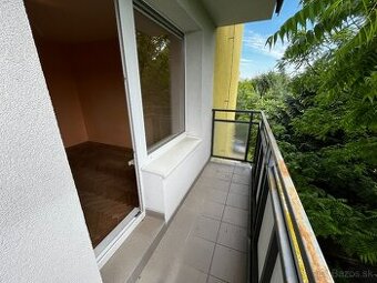 REZERVOVANÉ: 1 izbový byt + 1 loggia + 1 balkón