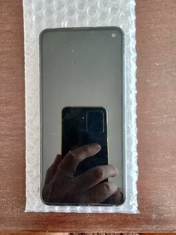 Samsung Galaxy S10e
