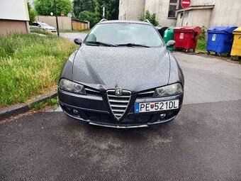 Alfa romeo crosswagon Q4 (4x4) 1,9 jtdm 110 kw 1100€