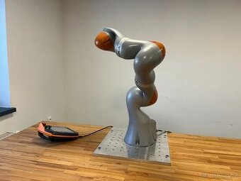 KUKA IIWA 14 R820 kolaboratívny robot