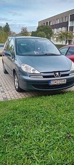 Peugeot 807