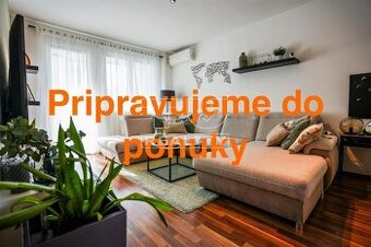 Útulný 2i byt s loggiou v blízkosti centra mesta, Senec,...