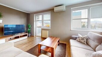 Priestranný 3-izbový byt s dvoma balkónmi – Trenčín, Juh