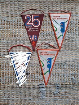 Predám socialistické vlajky