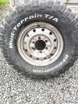 31x10.5 R15 rezerva 6x139.7